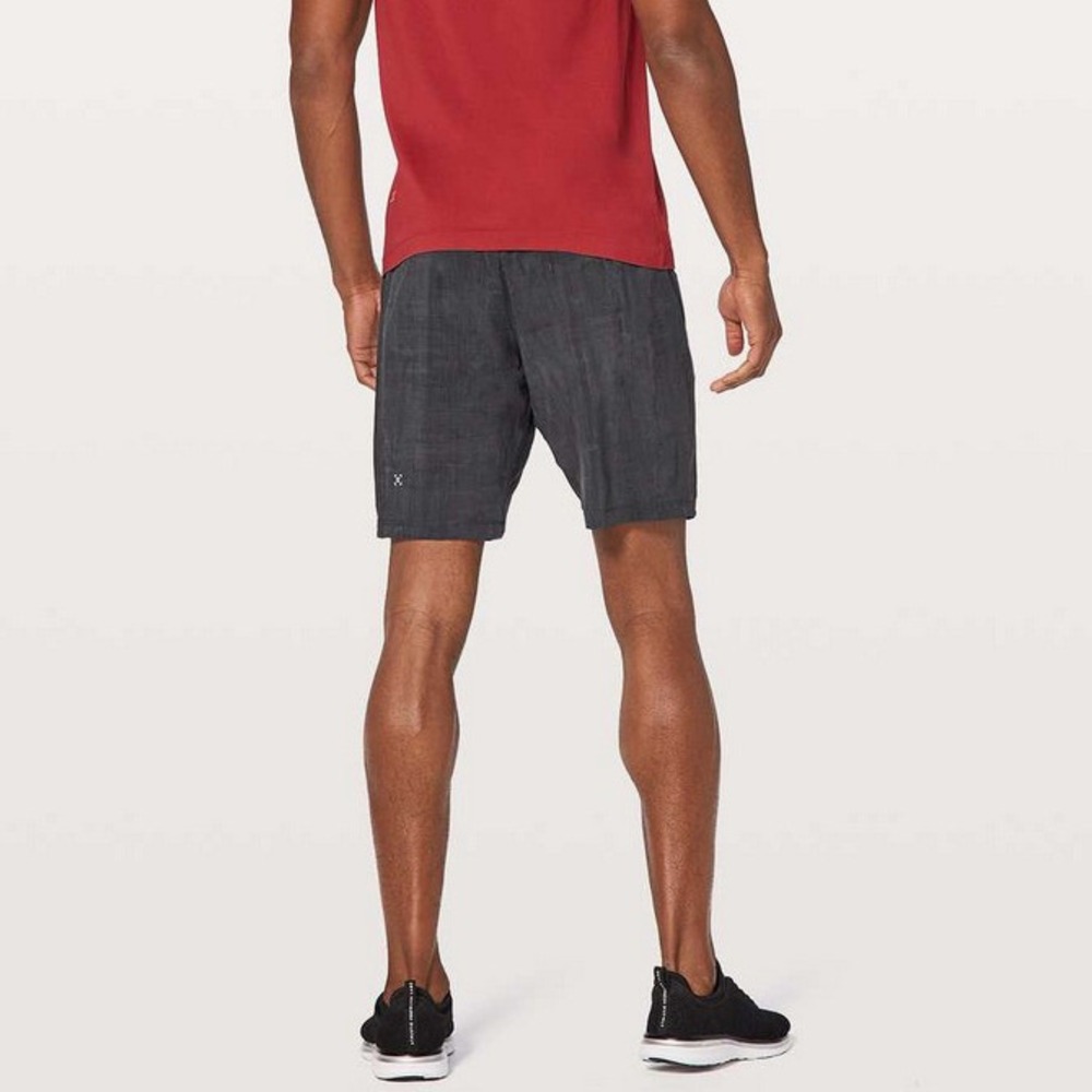 Lululemon T.H.E. Short 9" Linerless Grid Lines Deep Coal Black size small - Picture 2 of 13